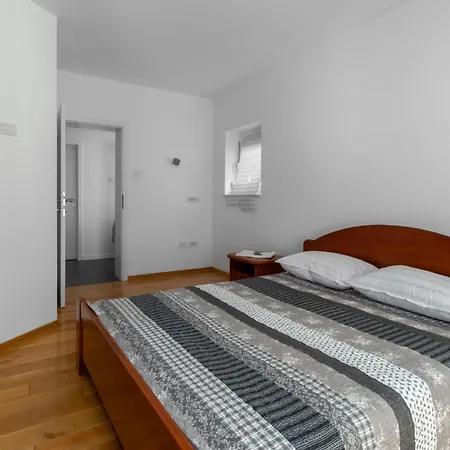 2 Bedroom Awesome In 公寓