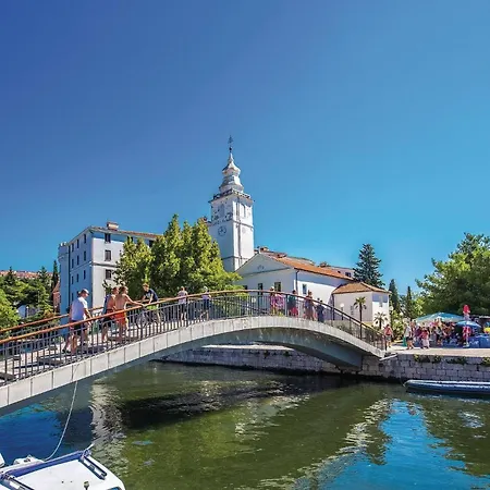 Awesome In Apartament Crikvenica
