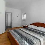2 Bedroom Awesome In Appartamento