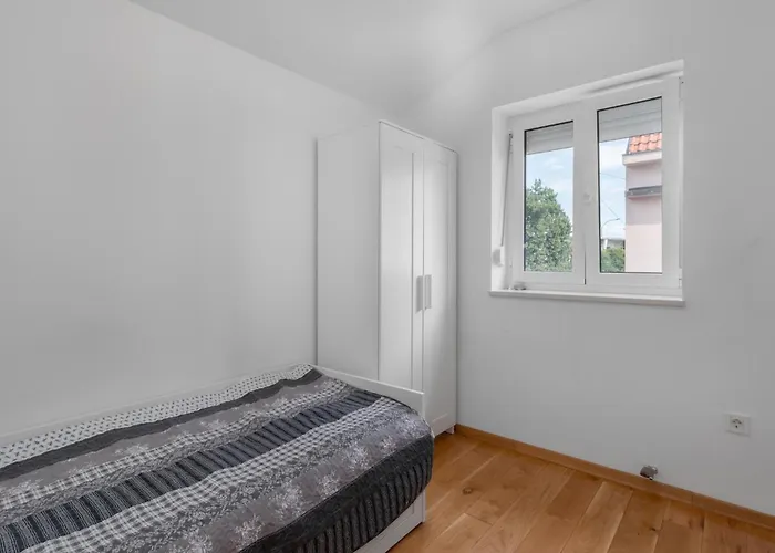 Awesome In 茨里克韦尼察