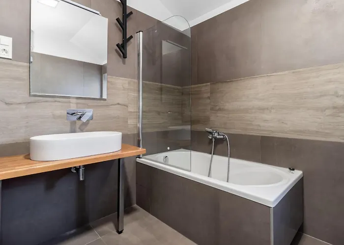 公寓 Awesome In 茨里克韦尼察